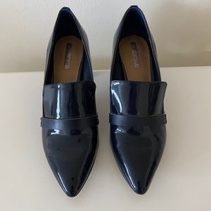 Tahari Tabitha Navy Patent Leather Dress Shoe Block Heel Pointed Toe Size 9